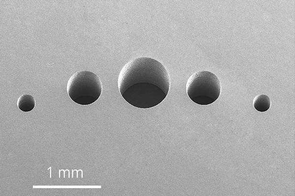 激光沖孔是最早實用的激光加工技術