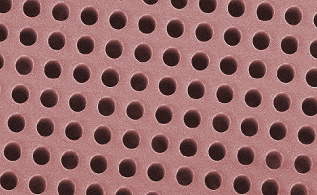 激光打孔在薄膜加工中的精度、效率與局限性探討